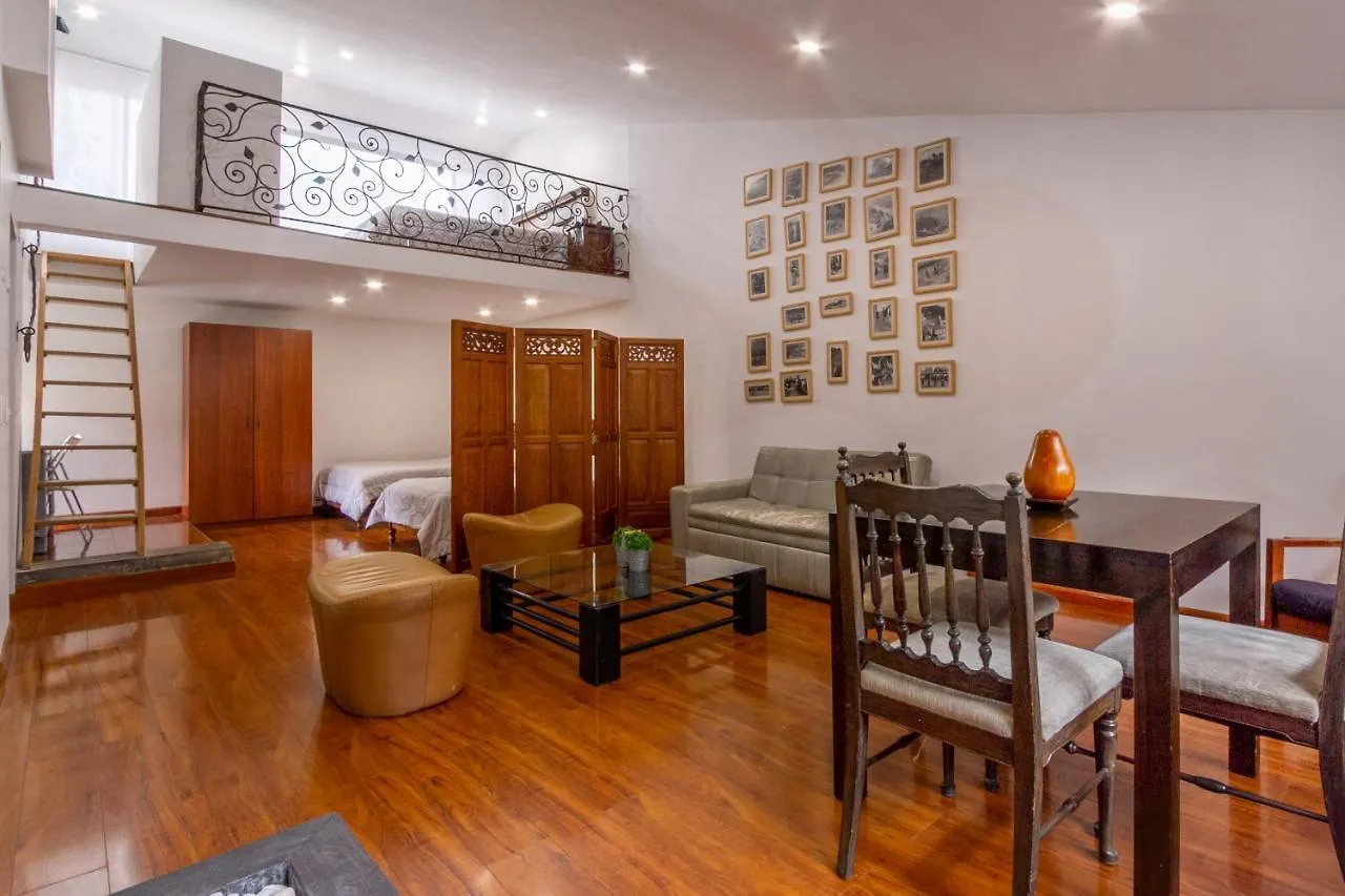 Apartaestudios La Candelaria Bogotá Hotel